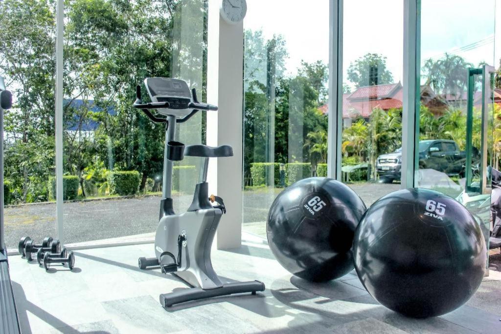 Royal Lee Resort And Spa Nai Yang Екстер'єр фото