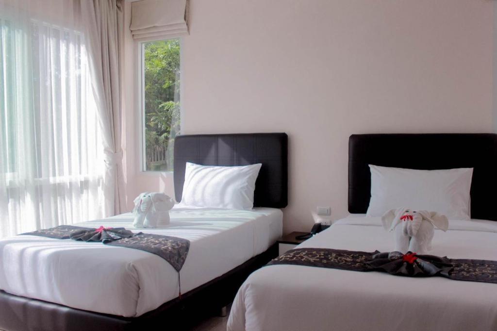 Royal Lee Resort And Spa Nai Yang Екстер'єр фото
