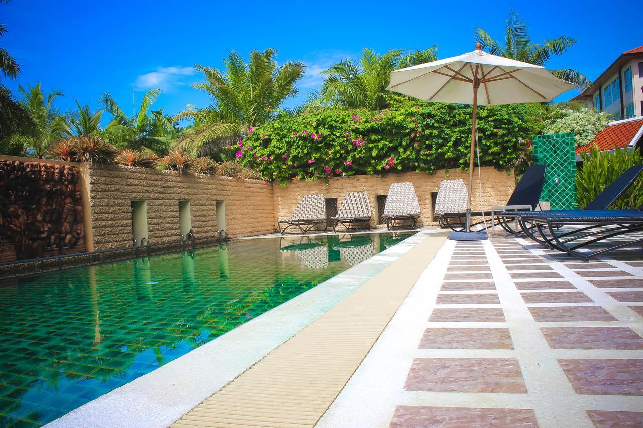 Royal Lee Resort And Spa Nai Yang Екстер'єр фото
