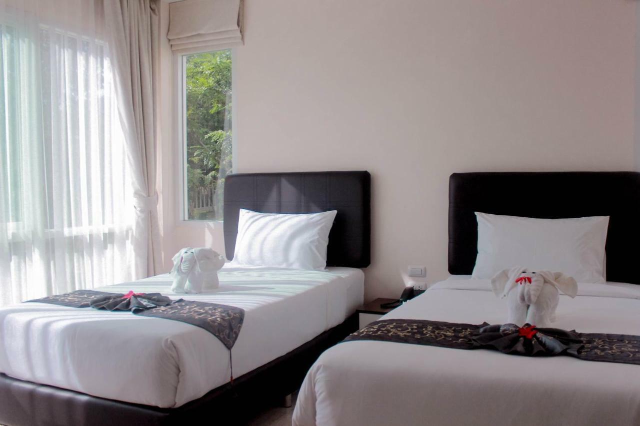 Royal Lee Resort And Spa Nai Yang Екстер'єр фото